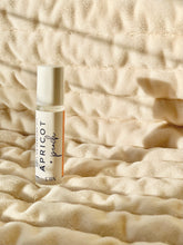 Load image into Gallery viewer, Roll On Perfume Oils