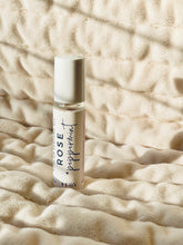 Load image into Gallery viewer, Roll On Perfume Oils