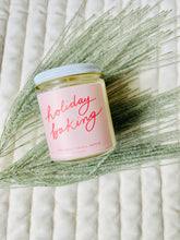 Load image into Gallery viewer, Signature Holiday Candle 8oz