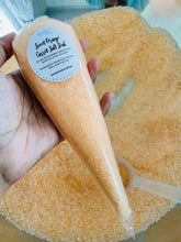 Load image into Gallery viewer, Sweet Orange Carrot Salt Soak